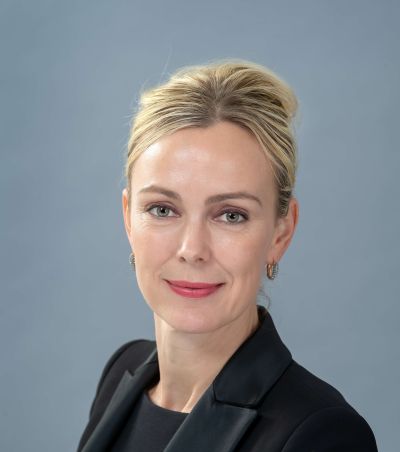 Dr. Manja Schreiner