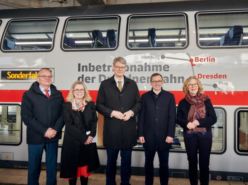 Eingeweiht: Dresdner Bahn zum BER kurz vor der Inbetriebnahme