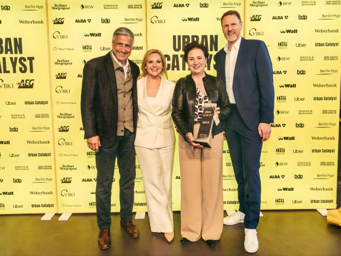 Gemeinsam für Olympia: (v.l.) Berlins Olympia-Beauftragter Kaweh Niroomand; Moderatorin Sandra Pabst; VBKI-Geschäftsführerin Ute Weiland und Ole Hertel, Senior Vice President und Managing Director der Anschutz Entertainment Group