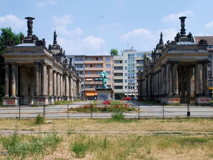 Die Königskolonnaden gelten heute eher als ein Schandfleck