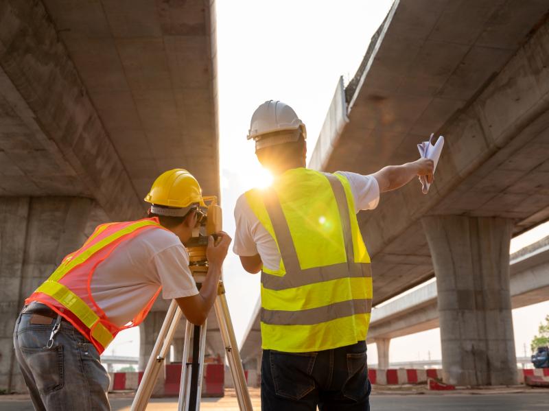 Wenn die Straße zu bleiben soll: Dalhoff Bau über grabenlosen Rohrwechsel und Grundwasserabsenkung