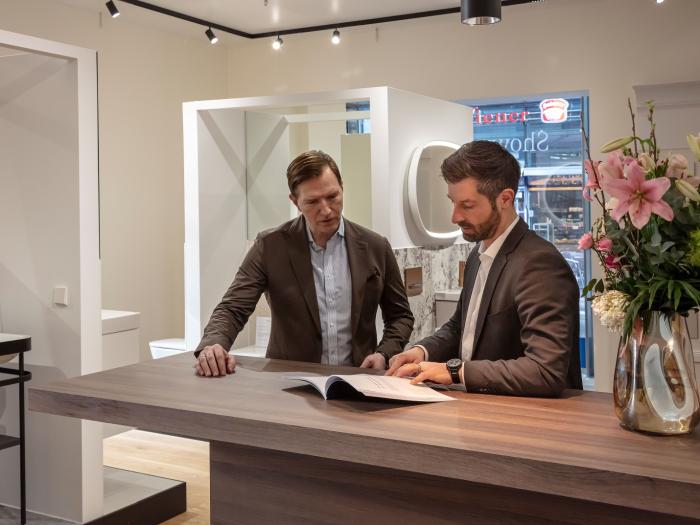 Im neuen Showroom (v.l.): Daniel Herrmann und Dennis Maruhn