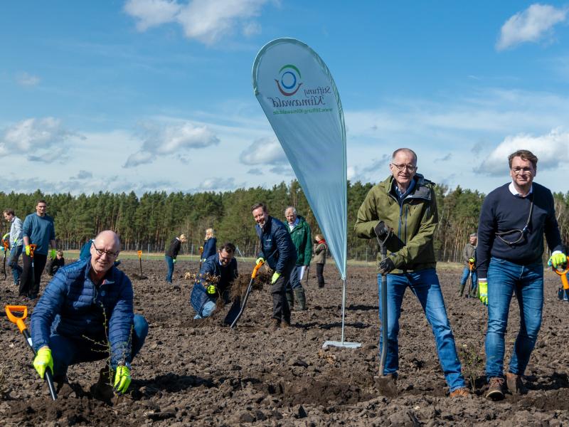 Gasag-Gruppe pflanzt Klimawald in Brandenburg