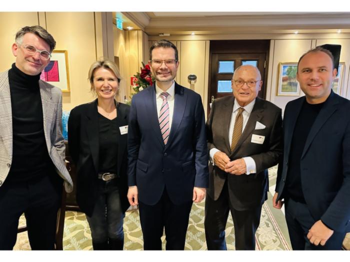 (v.l.): Philipp Horrichs, Magdalena Eilers, Dr. Marco Buschmann, Dr. Karlheinz Knauthe, Sebastian Czaja