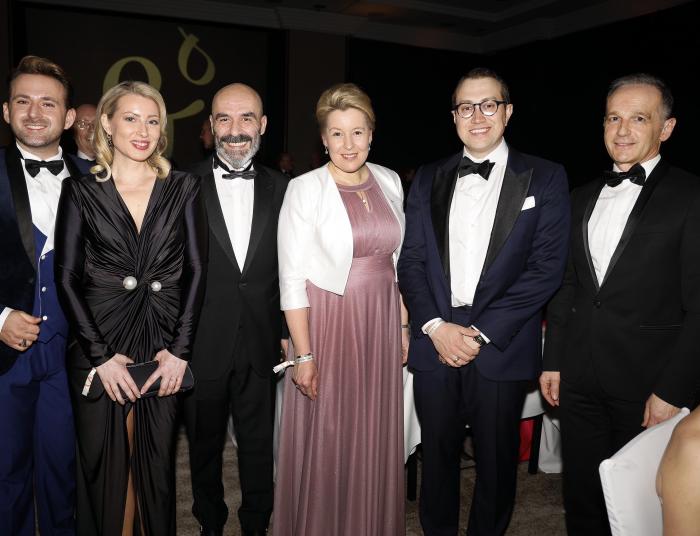 Gipfeltreffen von Wirtschaft und Politik: Wirtschaftssenatorin Franziska Giffey mit Ex-Bundesaußenminister Heiko Maas, Alexander Fröse, COO DLE Group, Serkann Göcmen, SeG Kapital Vermögensverwaltung GmbH, Kaya Müssig, DLE Group (von rechts) 