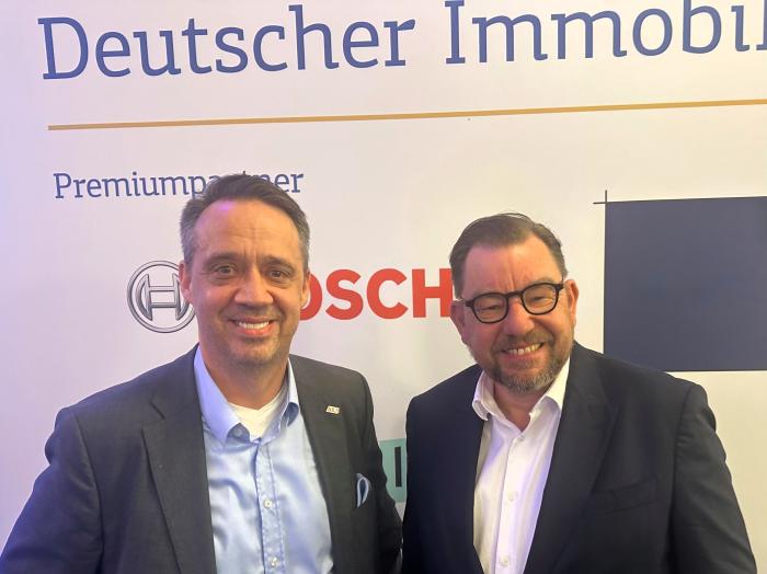 Deutschlandchef von All3 Construction Germany Wulf von Borzyskowski mit BFW-Präsident Dirk Salewski