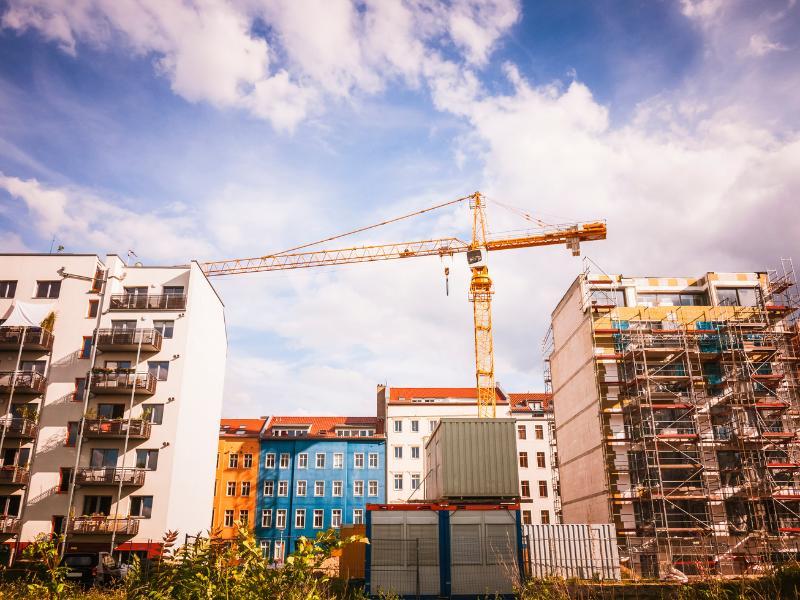 BauGB-Novelle: Beschleunigung auf dem Papier – entscheidet sich die Wirkung in Berlins Bezirken?