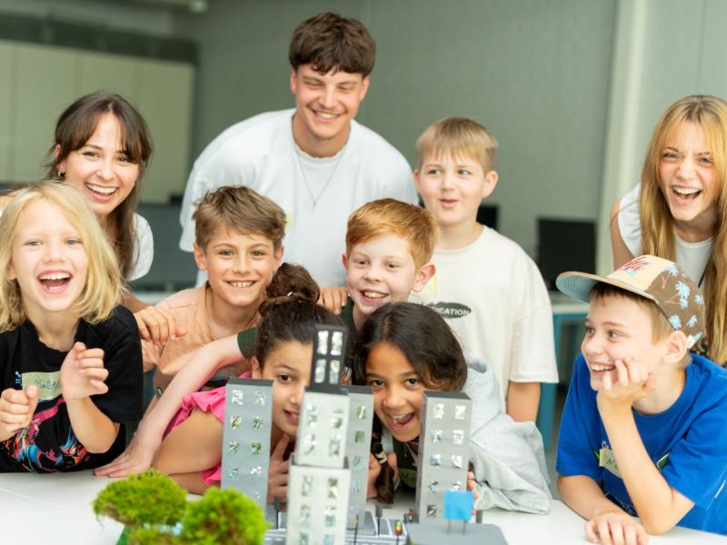 Volksbank und Stiftung starten neuen Förderfonds für Berliner Schulen