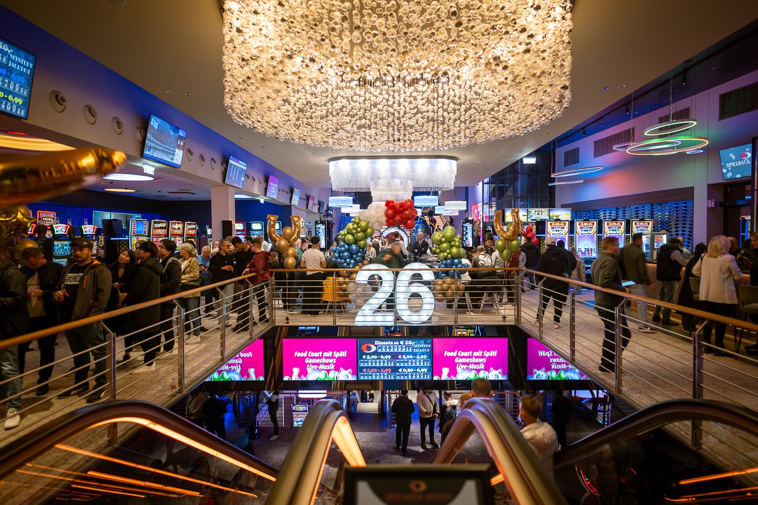 Spielbank Berlin am Potsdamer Platz mit vollem Haus im Zeichen des 26. Geburtstages | Toni Kretschmer