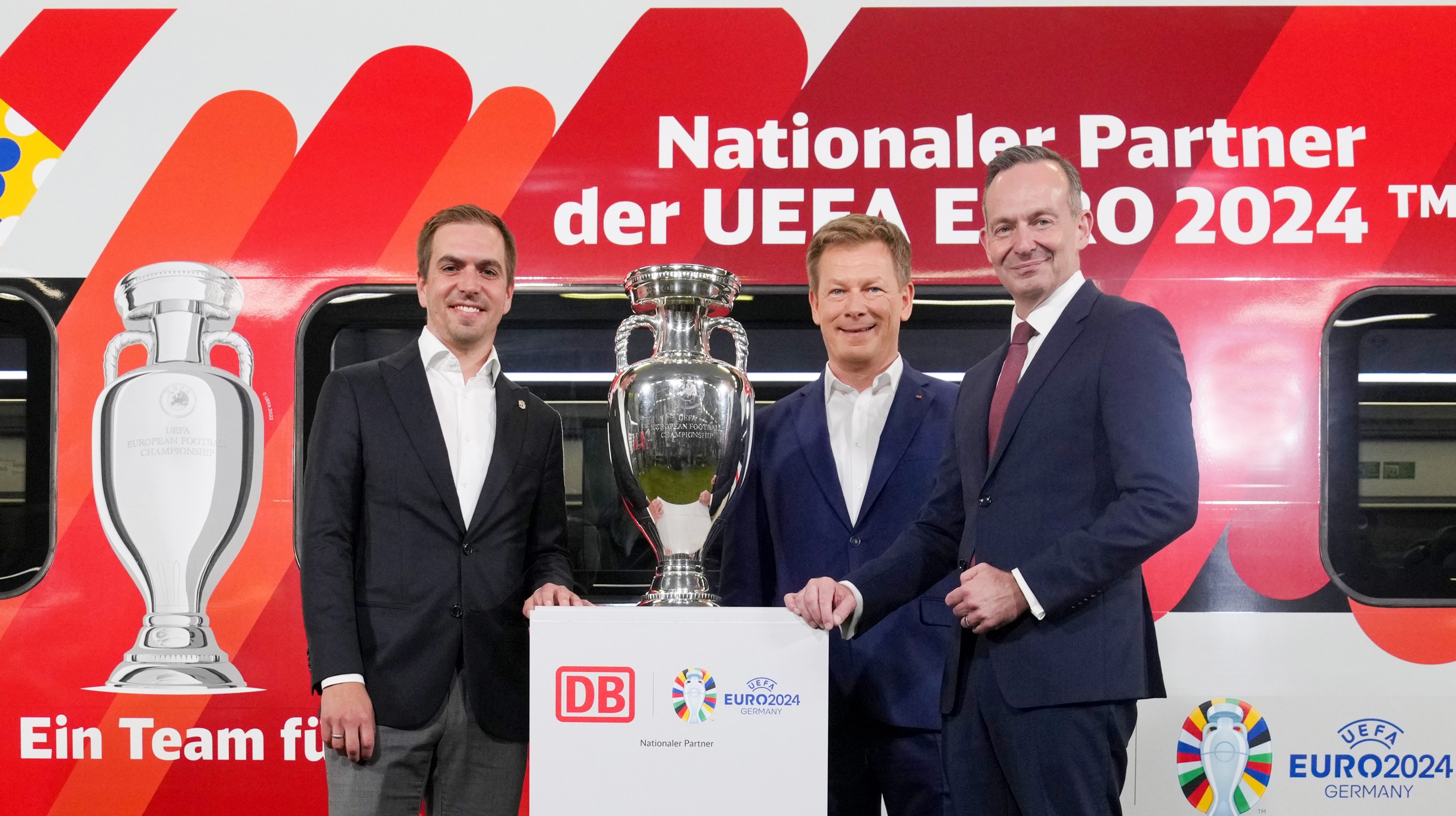 Gemeinsam für Nachhaltige Mobilität: Deutsche Bahn offizielle Partnerin der UEFA Europameisterschaft 2024