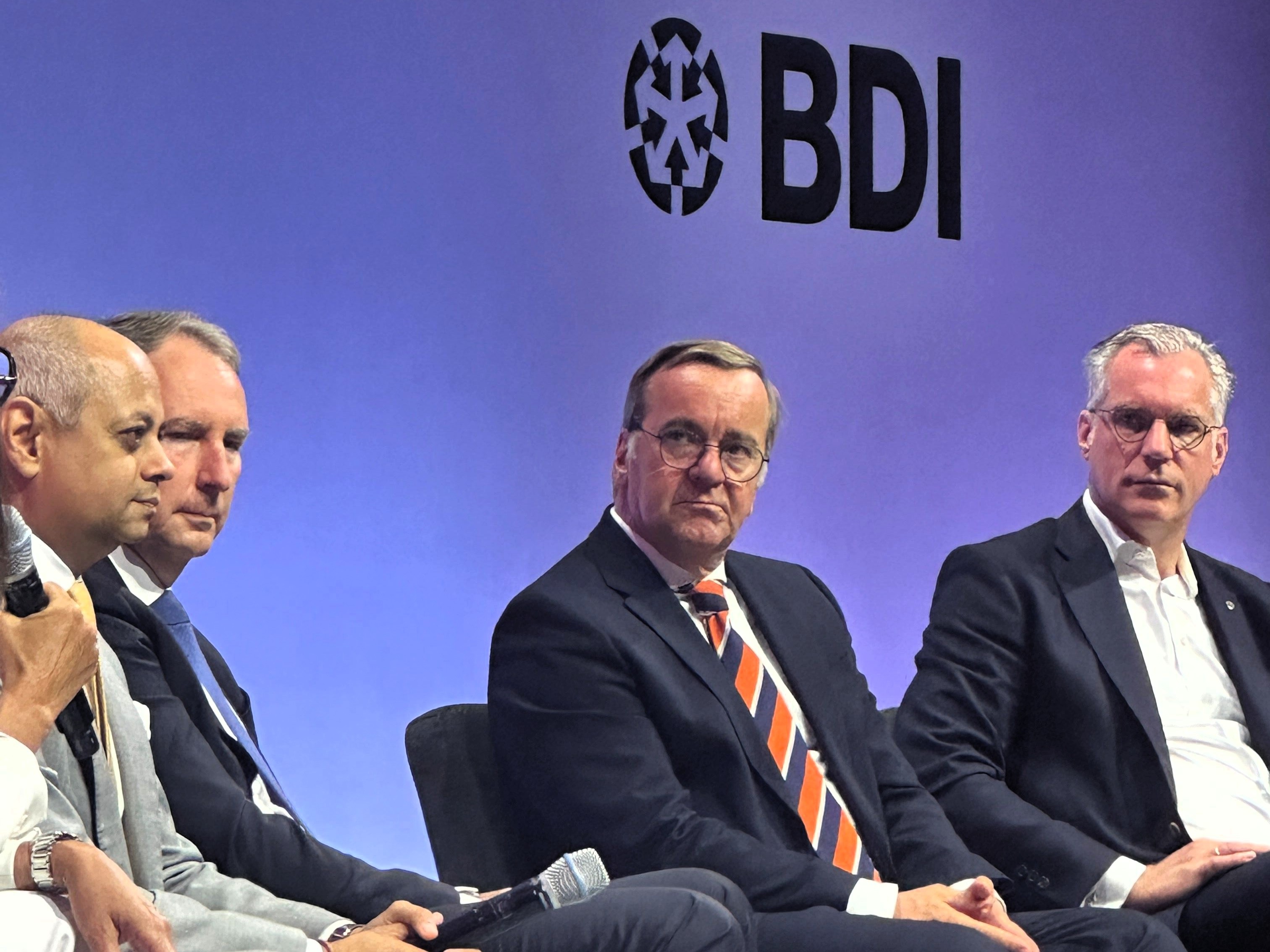 Bundesverteidigungsminister Boris Pistorius spricht beim Tag der Industrie 2026 über Sicherheit, industrielle Resilienz und die Rolle der Wirtschaft für Deutschlands Verteidigungsfähigkeit | BERLINboxx