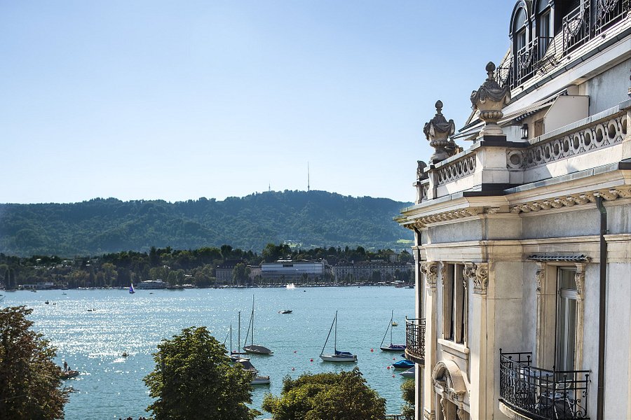 La Réserve Eden au Lac Zürich, Jachtclubgefühl in majestätischer Architektur